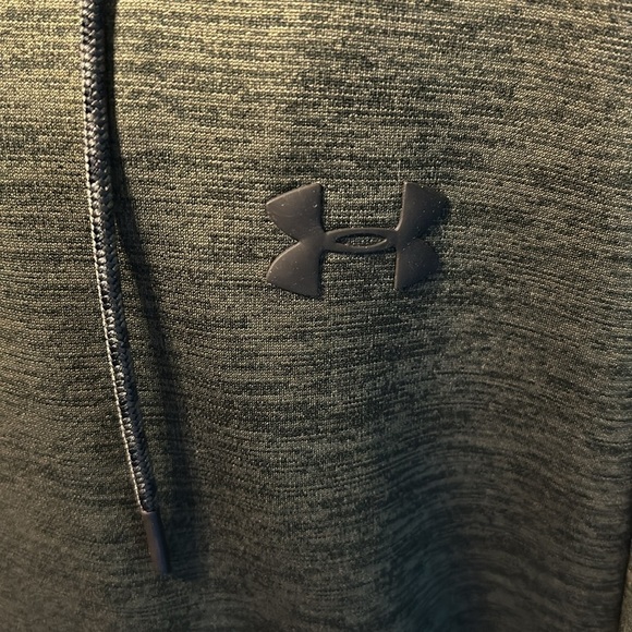 Mens under armour hoodie - Picture 2 of 8